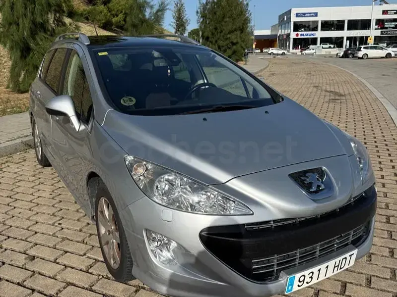 Usado Peugeot 308 SW Sportium 92 CV (67 kW) 2011 Gris / plata Familiar