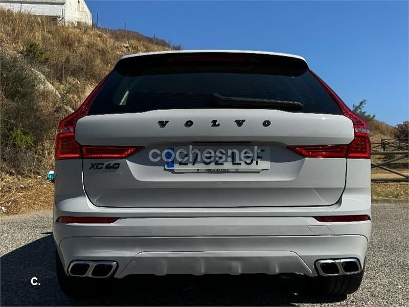 Usado Volvo XC60 Inscription 150 CV (110 kW) 2018 Gris / plata SUV