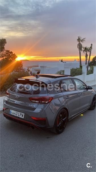Gris / plata Usado 2021 Hyundai i30 N Performance Berlina | 34.000 € (Caro) - Imagen 1/2