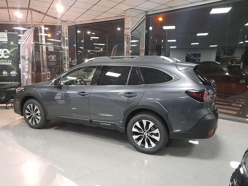 Nuevo Subaru Outback 169 CV (124 kW) 2025 Gris SUV