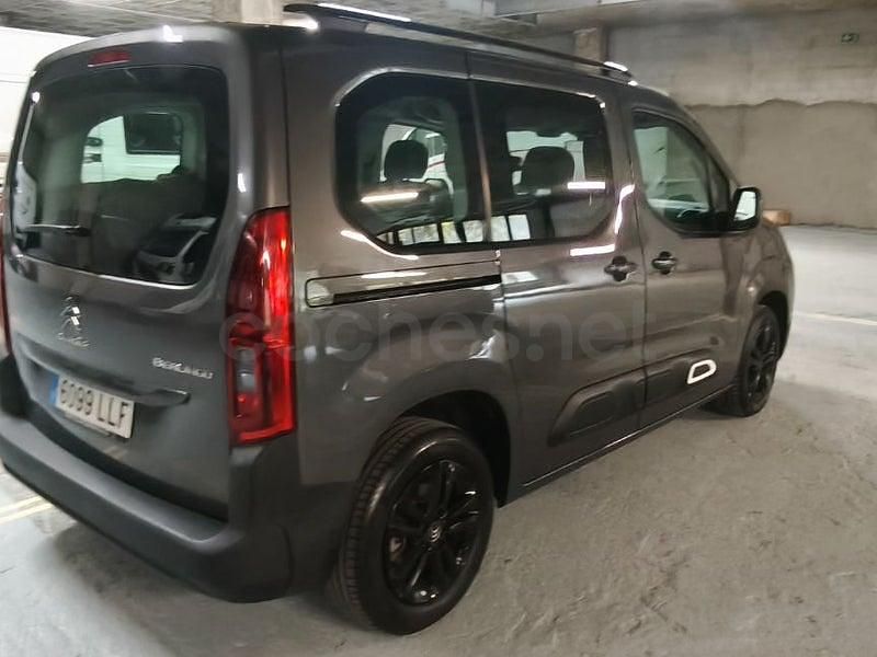Usado Citroën Berlingo Feel 110 CV (80 kW) 2020 Gris / plata Monovolumen