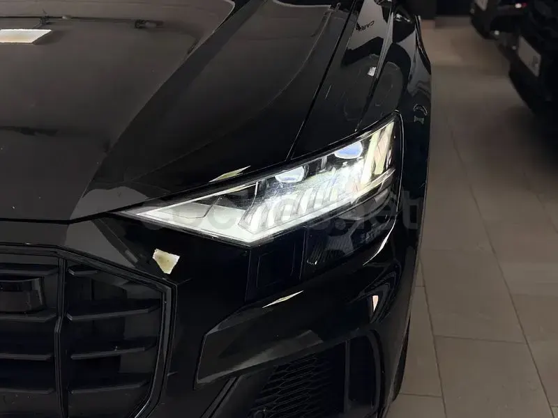 Usado Audi Q8 S-Line 286 HP (210 kW) 2022 Preto SUV