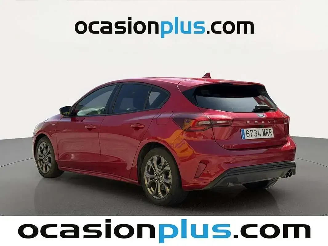 Usado Ford Focus ST-Line 155 CV (114 kW) 2024 Rojo Utilitario