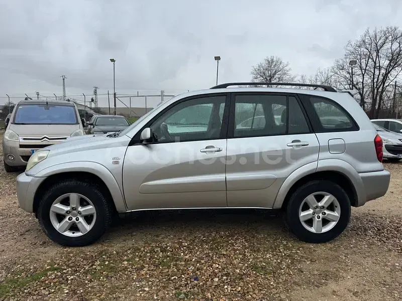 Usado Toyota RAV4 Sol 116 CV (85 kW) 2004 Gris / plata SUV