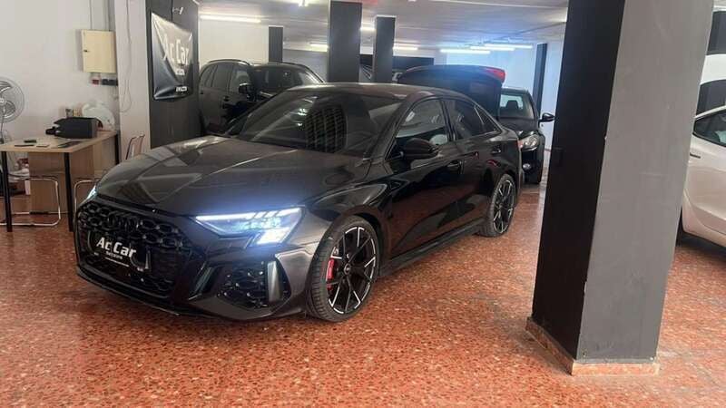 Negro Usado 2024 Audi RS3 Exclusive Utilitario | 69.990 € (Super precio) - Imagen 1/4