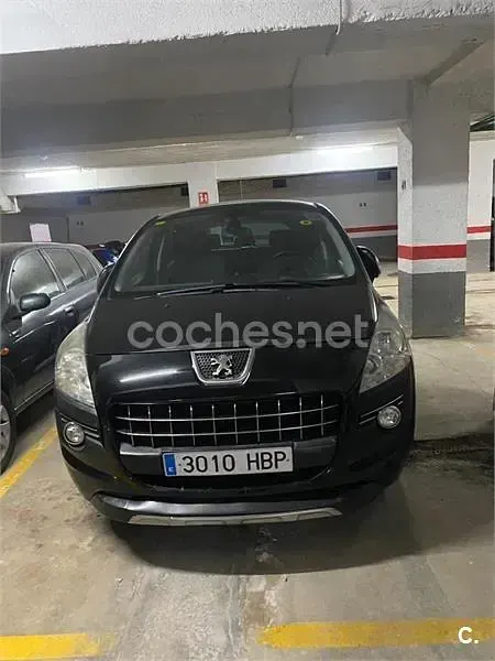 Usado Peugeot 3008 Sport 112 CV (82 kW) 2011 Negro Familiar