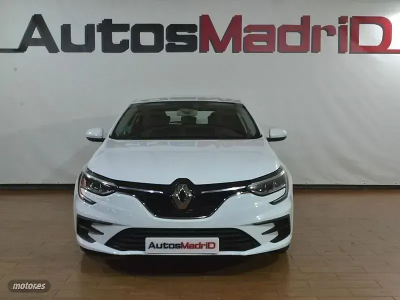 Usado Renault Mégane II Intens 140 CV (102 kW) 2022 Blanco Berlina