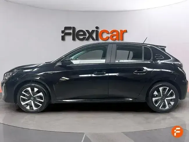 Usado Peugeot 208 Style 100 CV (73 kW) 2024 Negro Utilitario