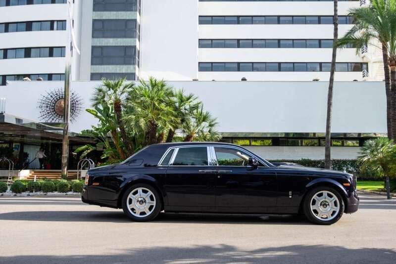 Usado Rolls Royce Phantom 460 CV (338 kW) 2011 Azul Berlina