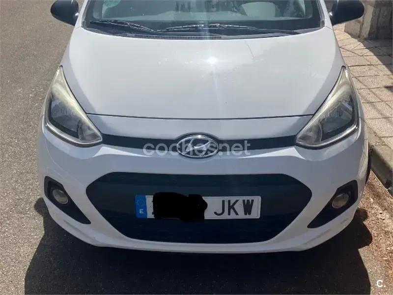 Usado Hyundai i10 Eco 66 CV (48 kW) 2015 Blanco Utilitario