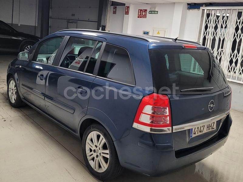 Usado Opel Zafira Family 110 CV (80 kW) 2012 Azul Monovolumen