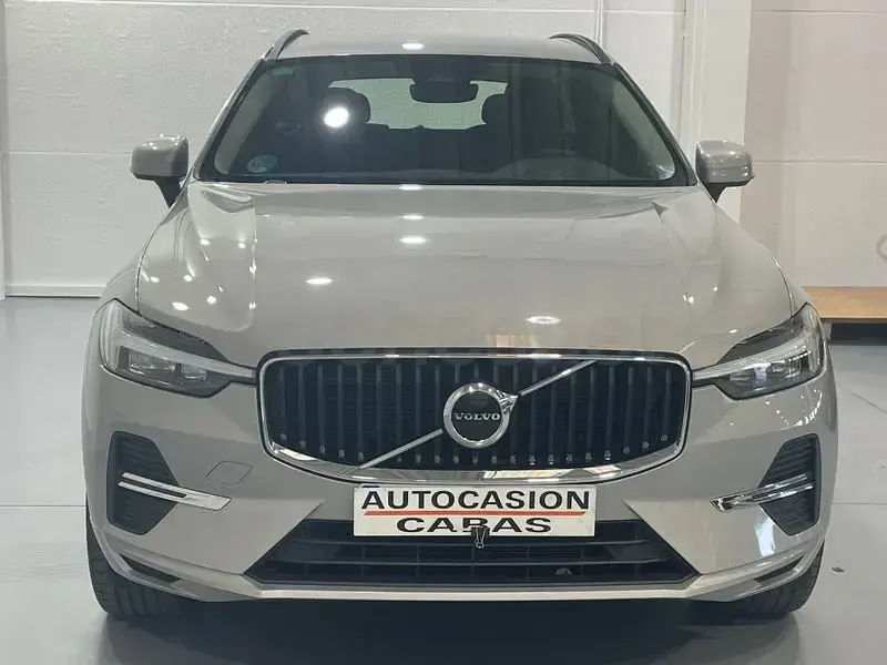 Usado Volvo XC60 Ultimate 197 CV (144 kW) 2022 Beige SUV