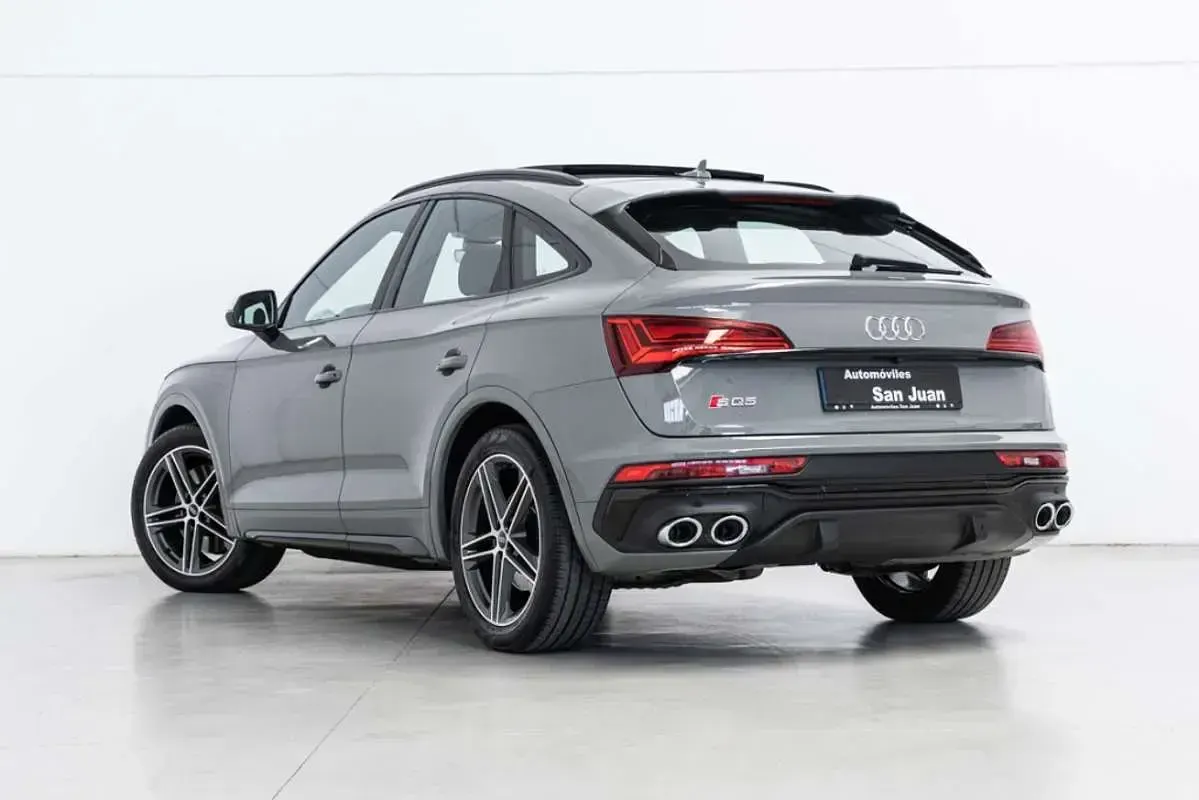 Usado Audi SQ5 Sportback Ambiente 341 CV (250 kW) 2021 Gris SUV