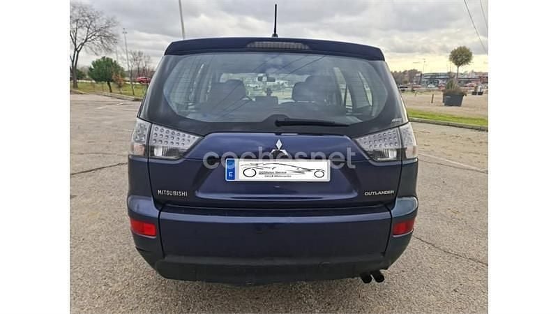 Usado Mitsubishi Outlander Invite 140 CV (102 kW) 2009 Azul SUV