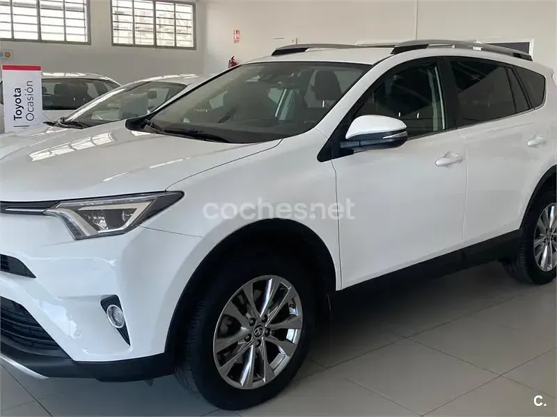 Occasion Toyota RAV4 Hybrid Executive 197 PK (144 kW) 2017 Wit SUV
