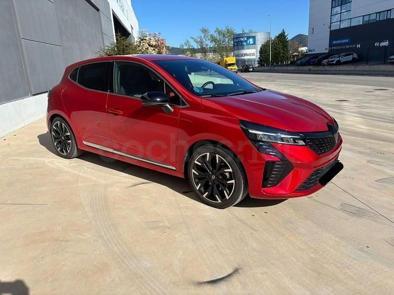 Usado Renault Clio V Zen 140 CV (102 kW) 2021 Rojo Berlina