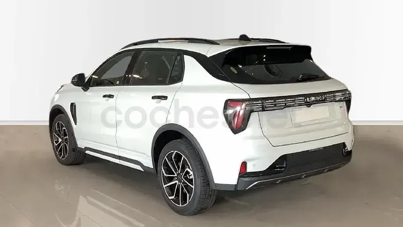 Usado Lynk & Co 01 276 CV (202 kW) 2026 Blanco SUV