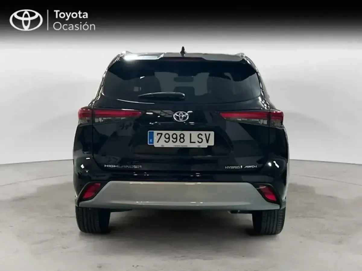 Usado Toyota Highlander Advance 248 CV (182 kW) 2021 Negro SUV