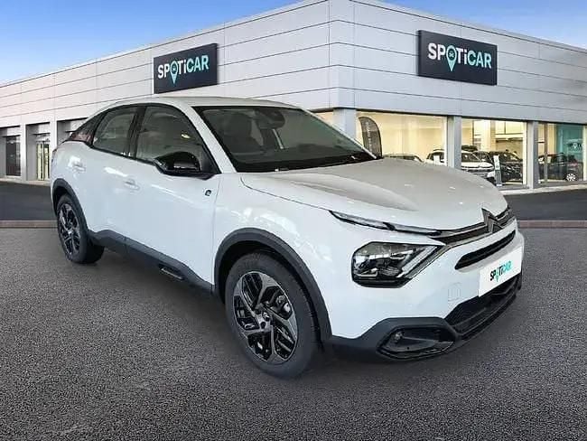 Begagnad Citroën e-C4 100 kW (137 HK) 2024 Vit Sedan