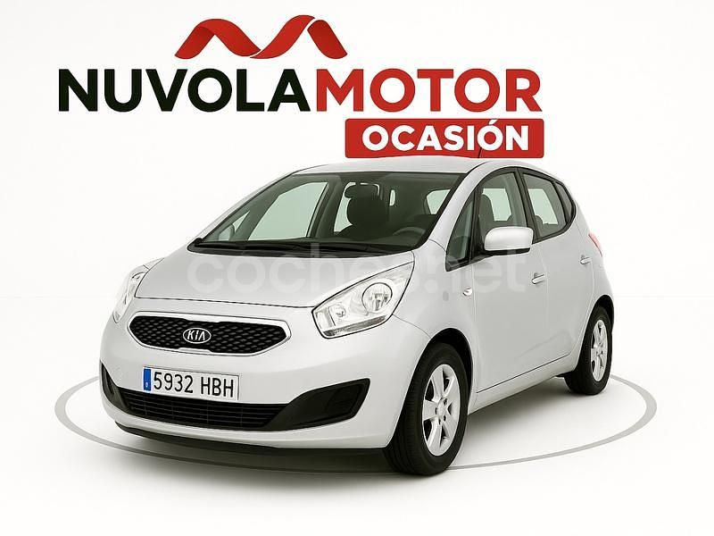 Gris / plata Usado 2011 Kia Venga Utilitario | 6990 € - Imagen 1/3