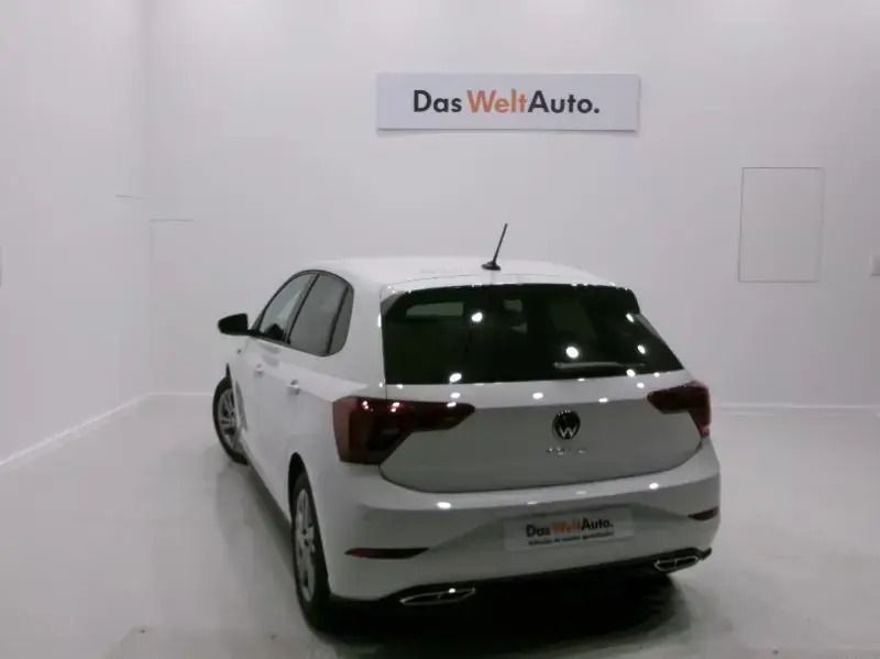 Usado VW Polo R-line 95 CV (69 kW) 2024 Blanco Utilitario