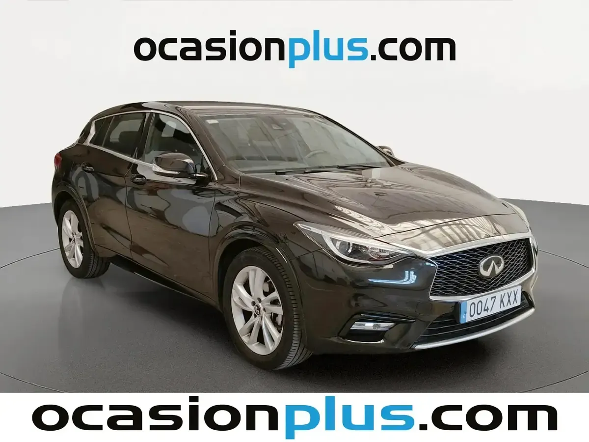 Usado Infiniti Q30 Premium 156 CV (114 kW) 2019 Negro SUV