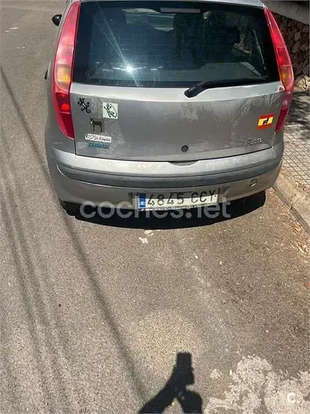 Usado Fiat Punto Classica 60 CV (44 kW) 2007 Gris / plata Utilitario