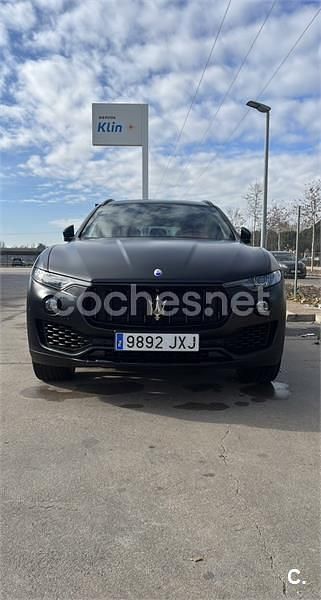 Usado Maserati Levante 430 CV (316 kW) 2018 Negro SUV