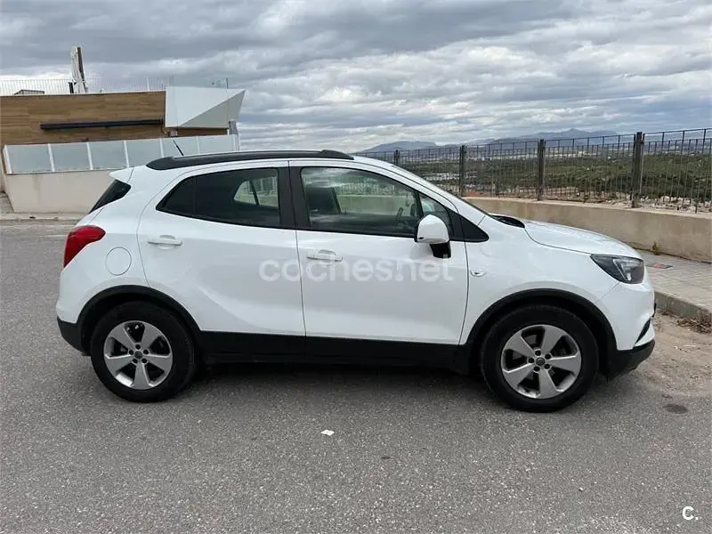 Usado Opel Mokka X Selective 140 CV (102 kW) 2019 Blanco SUV