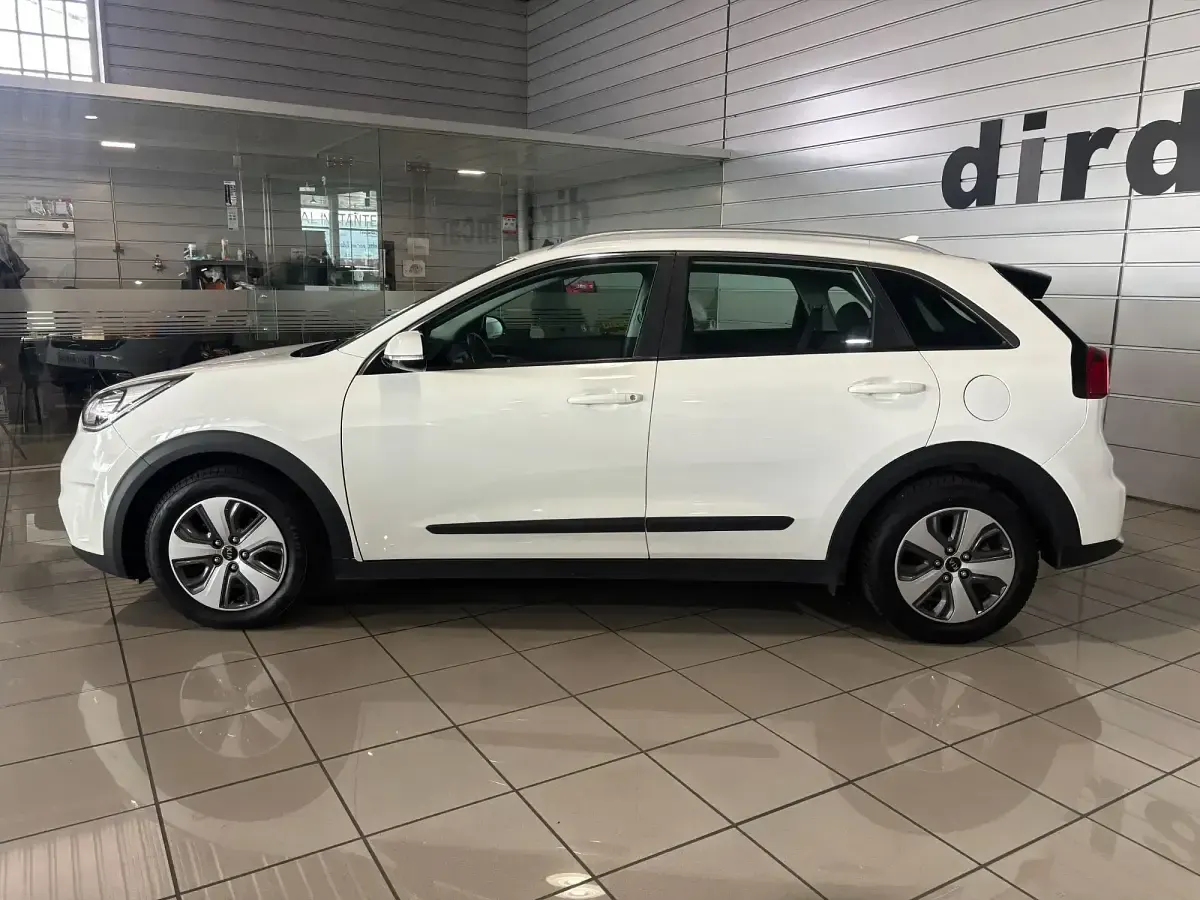 Usado Kia Niro 141 CV (103 kW) 2018 Blanco SUV