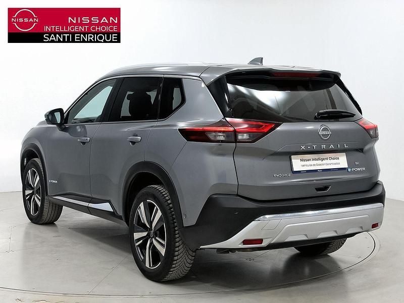 Usado Nissan X-Trail Tekna 213 CV (156 kW) 2023 Gris SUV