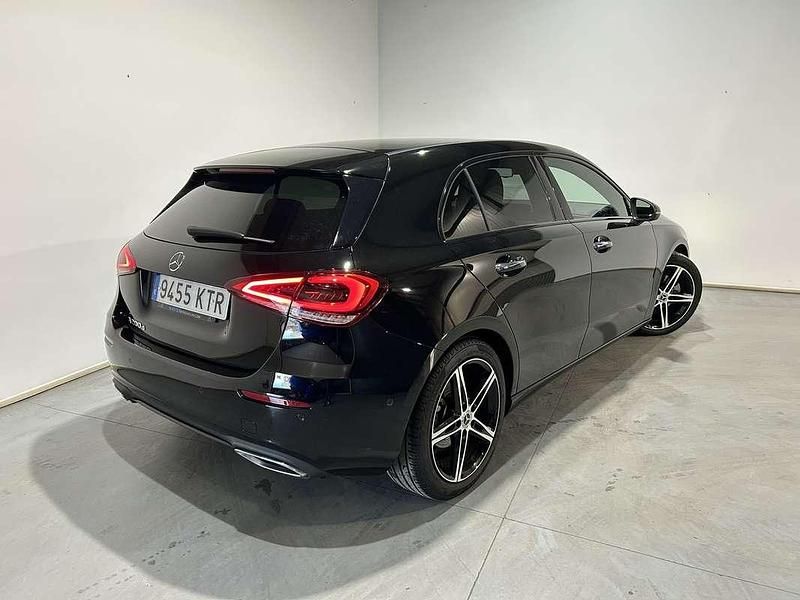 Usado Mercedes A200 Advanced 150 CV (110 kW) 2019 Negro Utilitario