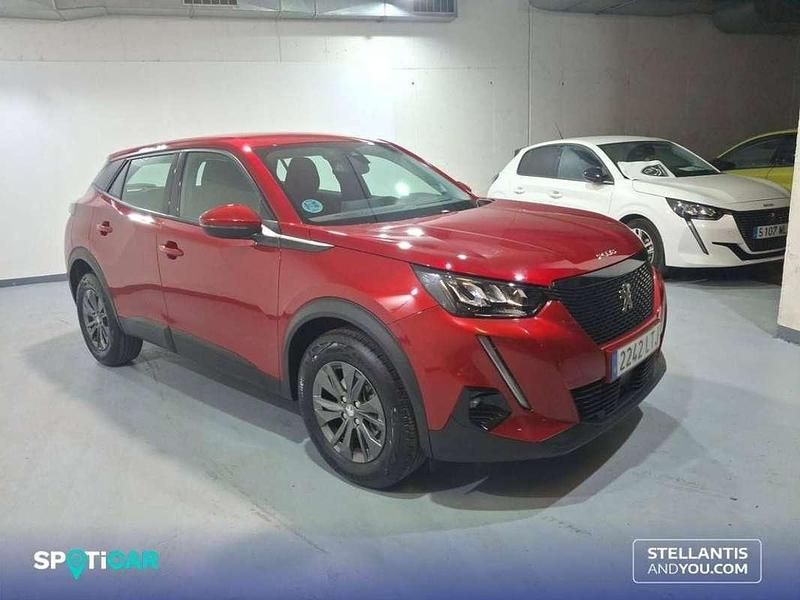 Usado Peugeot 2008 Active 101 CV (74 kW) 2021 Rojo SUV