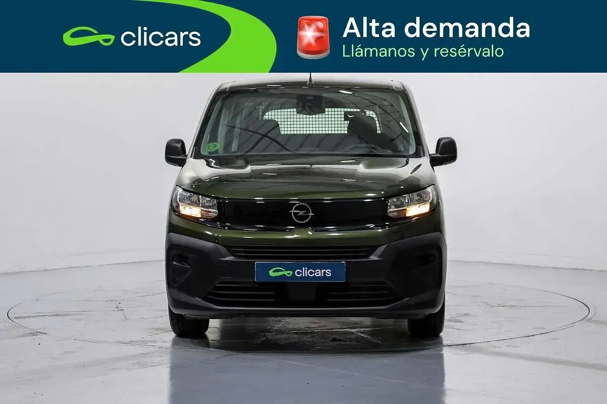 Usado Opel Combo Edition 102 CV (75 kW) 2025 Verde Monovolumen