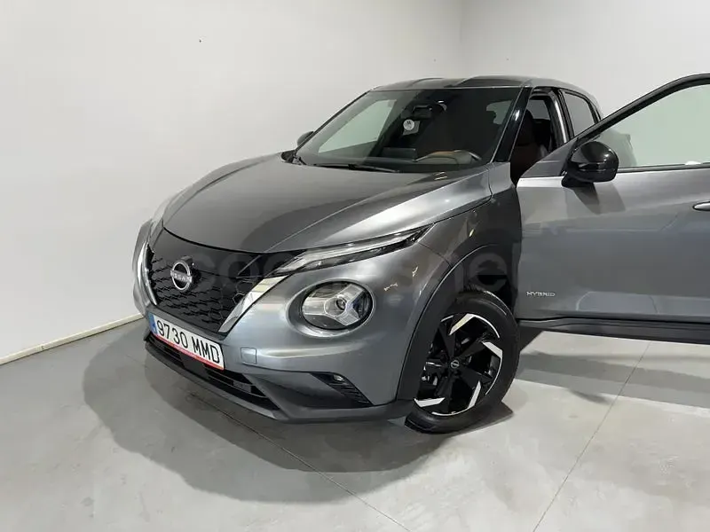 Usado Nissan Juke N-Connecta 143 CV (105 kW) 2023 Gris / plata SUV