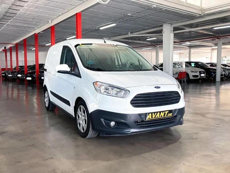 Usado Ford Transit Ambiente 75 HP (55 kW) 2018 Branco Van