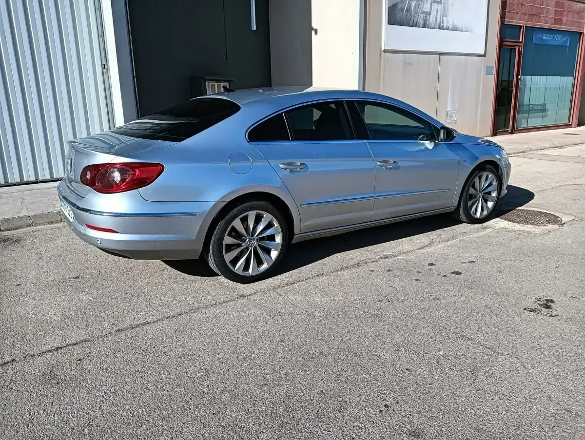 Usado VW Passat 170 CV (125 kW) 2009 Gris / plata Berlina