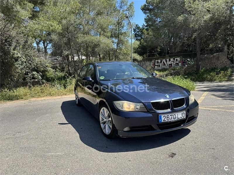 Usado BMW 320 163 HP (119 kW) 2005 Azul Sedan