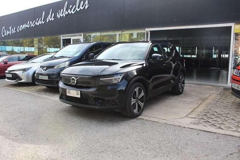 Usado Volvo XC40 Core 169 kW (231 CV) 2023 Negro SUV