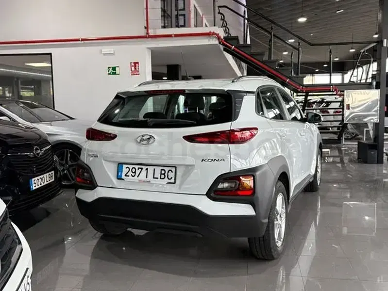 Usado Hyundai Kona 120 CV (88 kW) 2019 Blanco SUV