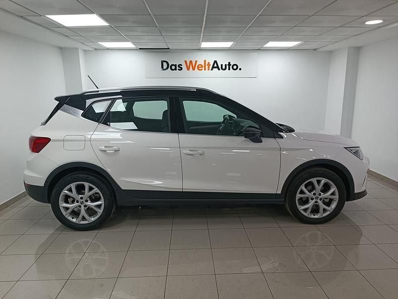 Usado Seat Arona FR 116 CV (85 kW) 2024 Blanco SUV