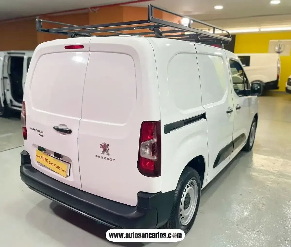Usado Peugeot Partner 100 CV (73 kW) 2020 Blanco Monovolumen