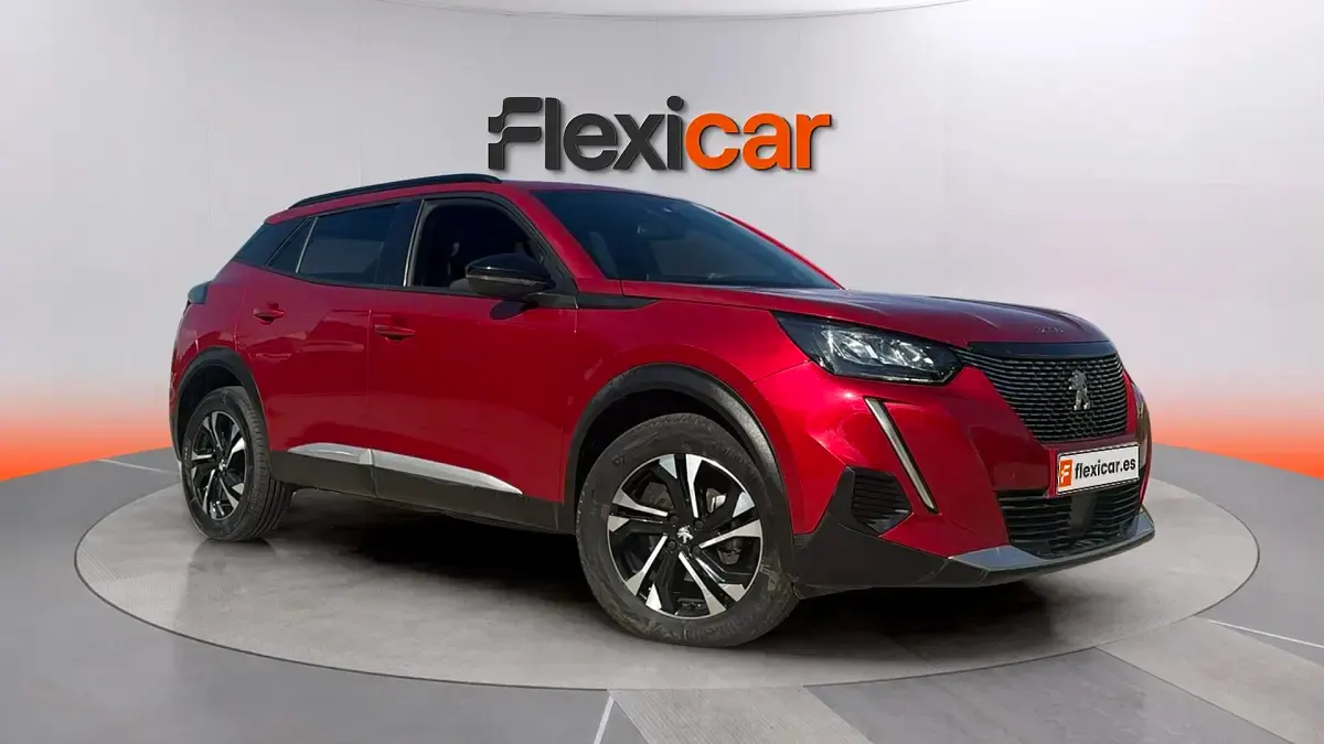 Usado Peugeot 2008 Allure 130 CV (95 kW) 2023 SUV