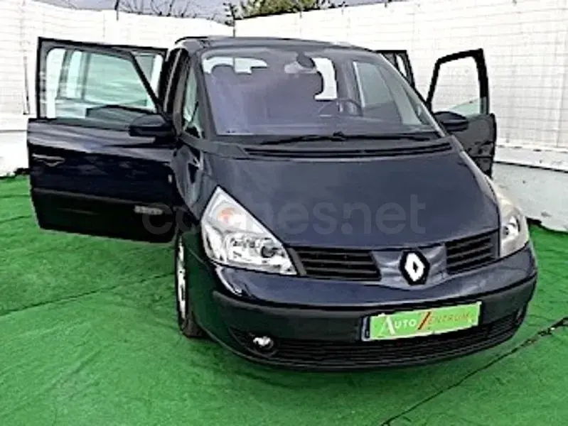 Usado Renault Grand Espace Expression 150 CV (110 kW) 2005 Azul Monovolumen