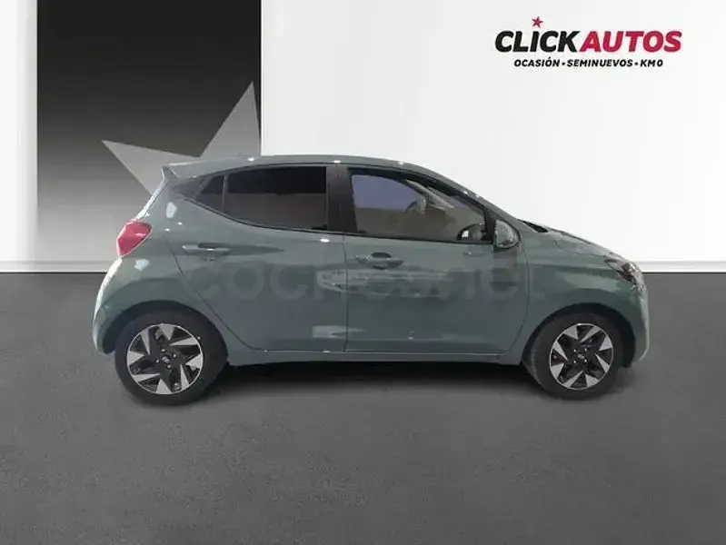 Usado Hyundai i10 63 CV (46 kW) 2026 Verde Utilitario