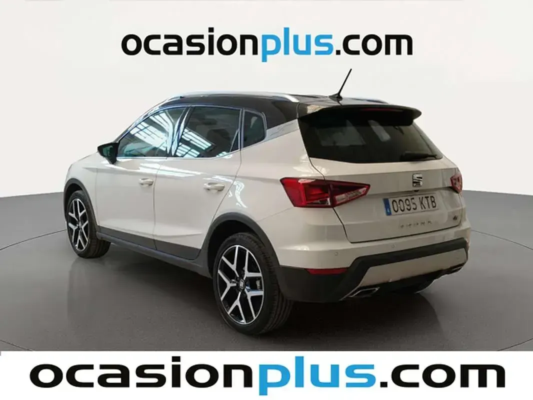 Usado Seat Arona FR 150 CV (110 kW) 2019 Blanco SUV