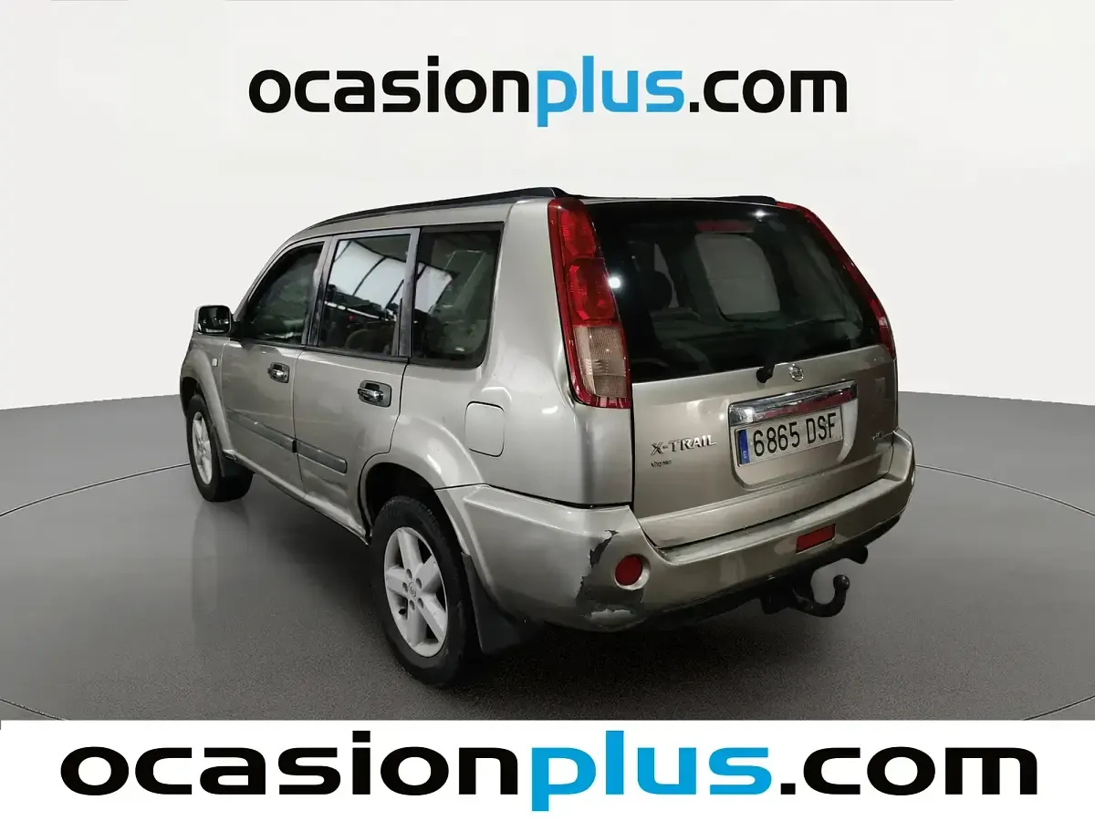 Usado Nissan X-Trail XE 136 CV (100 kW) 2005 Gris SUV