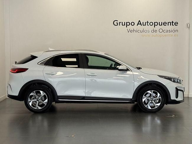 Usado Kia XCeed 120 CV (88 kW) 2024 Blanco SUV