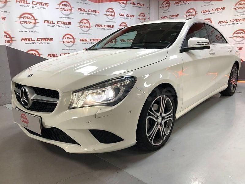 Usado Mercedes CLA220 Urban 177 CV (130 kW) 2016 Blanco Berlina