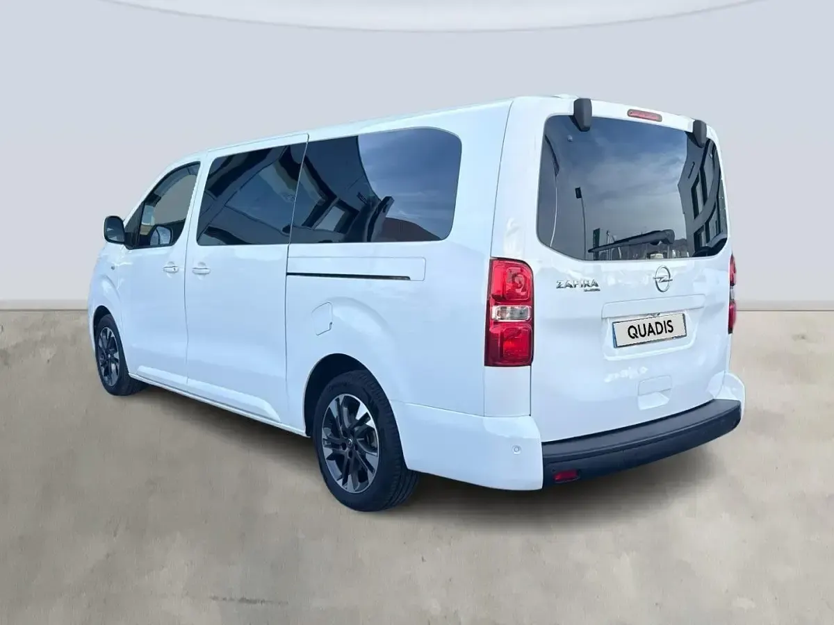 Usado Opel Zafira Innovation 177 CV (130 kW) 2021 Blanco Monovolumen